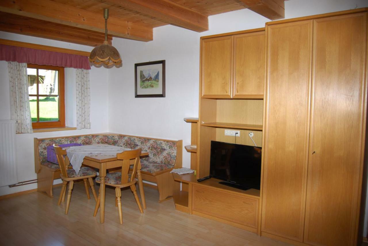 Farm stay Bauernhof Hatzlhof *